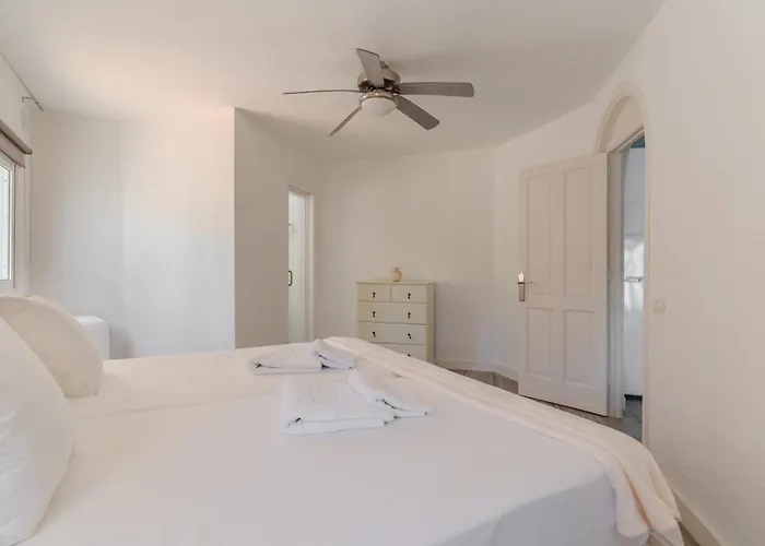 Colinablanca Sunset View By Paramount Holidays * Costa Adeje (Tenerife)